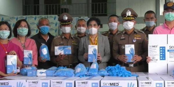 美國媒體調(diào)研發(fā)覺美國進(jìn)口了數(shù)百萬已采用過的醫(yī)療手套