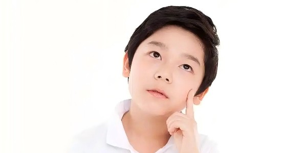 兒童液體藥放冰箱“保鮮”？大錯特錯！這些用藥誤區(qū)你家可能也踩坑了！